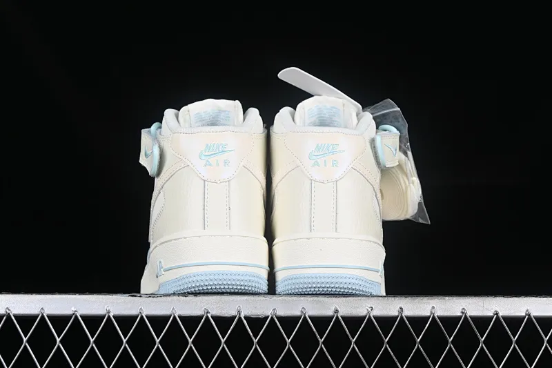 All categories Nk Air Force 1 Air Force series Nk Air Force 1 Mid Air Force mid-top Nk Air Force 1'07 Mid sky blue pearlescent small hook Air Force One mid-top casual sneakers SG2356-802